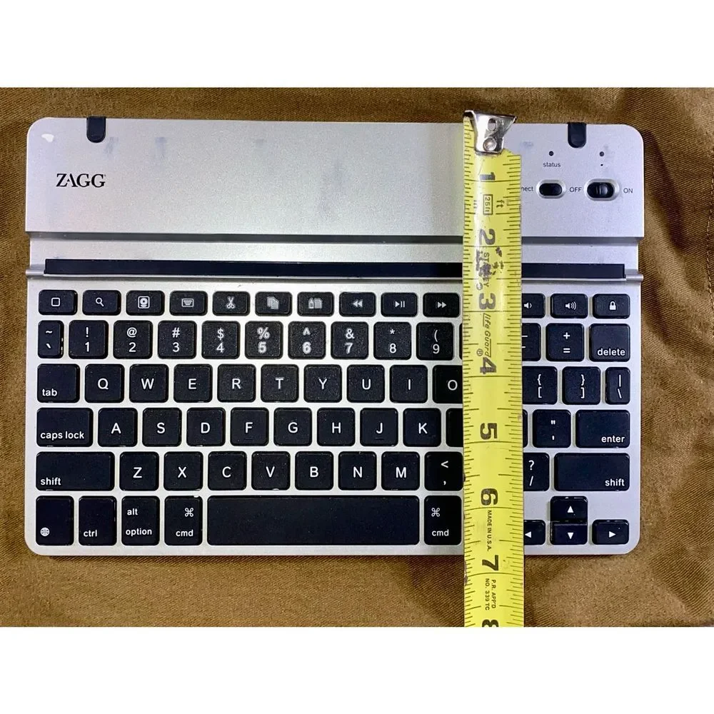 ZAGG YW2-LEACSIPAD Bluetooth Keyboard Ipad2 compatable
